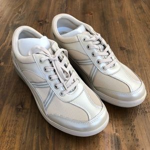 get fit shoes by grasshoppers